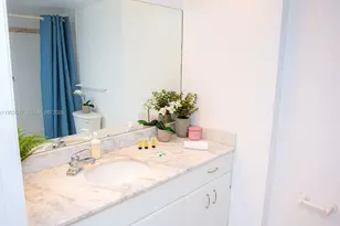 1200 Brickell Bay Dr, Miami, FL 33131 - Photo 19