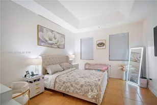 10242 NW 7th St, Miami, FL 33172 - Photo 19