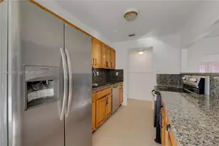 5505 Bluejack Oak Cir, Tamarac, FL 33319 - Photo 7