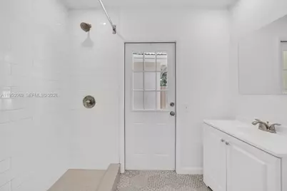 11803 NE 11 Ave, Biscayne Park, FL 33161 - Photo 31