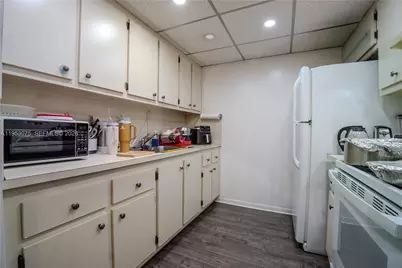 251 SW 134th Way #302M, Pembroke Pines, FL 33027 - Photo 13