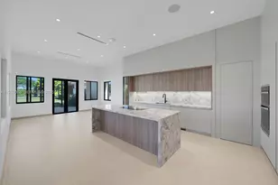 17805 SW 158th St, Miami, FL 33187 - Photo 13