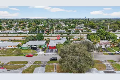 6861 SW 1st Ct, Pembroke Pines, FL 33023 - Photo 41