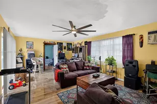 6861 SW 1st Ct, Pembroke Pines, FL 33023 - Photo 11