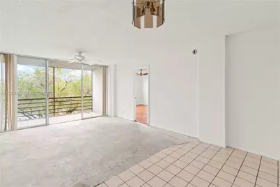 117 Royal Park Dr #3H, Oakland Park, FL 33309 - Photo 3