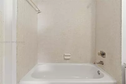 117 Royal Park Dr #3H, Oakland Park, FL 33309 - Photo 23