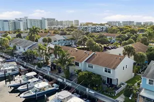 2709 NE 15th St, Pompano Beach, FL 33062 - Photo 27