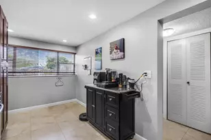 8411 Lagos De Campo Blvd, Tamarac, FL 33321 - Photo 5