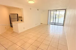 210 Lake Pointe Dr, Oakland Park, FL 33309 - Photo 3