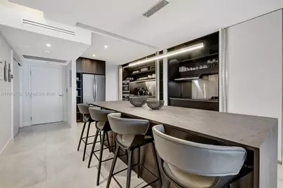 2301 Collins Ave #634/635, Miami Beach, FL 33139 - Photo 5