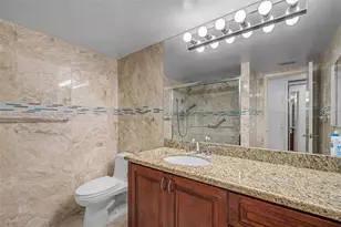 1420 Brickell Bay Dr, Miami, FL 33131 - Photo 9