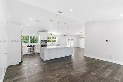 5976 SW 88th Pl, Miami, FL 33173 - Photo 9