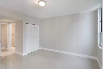 701 Brickell Key Blvd #2004, Miami, FL 33131 - Photo 9