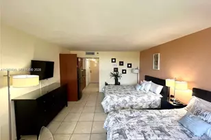 19201 Collins Ave, Sunny Isles Beach, FL 33160 - Photo 7