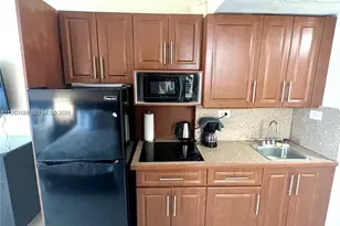 19201 Collins Ave, Sunny Isles Beach, FL 33160 - Photo 15