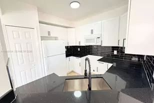 10848 SW 243rd St, Homestead, FL 33032 - Photo 5