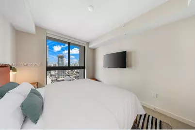 11 NE 6th Street #3209, Miami, FL 33132 - Photo 15