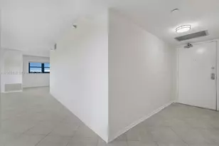 3200 N Port Royale Dr N, Fort Lauderdale, FL 33308 - Photo 7