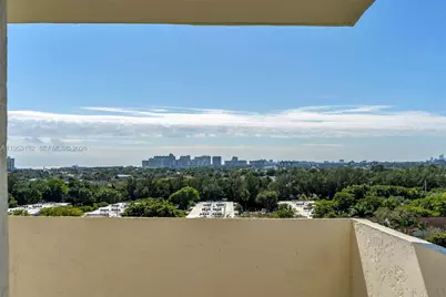 3200 N Port Royale Dr N #1006, Fort Lauderdale, FL 33308 - Photo 29
