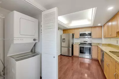 3200 N Port Royale Dr N #1006, Fort Lauderdale, FL 33308 - Photo 15