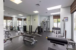 3598 Yacht Club Dr, Aventura, FL 33180 - Photo 39