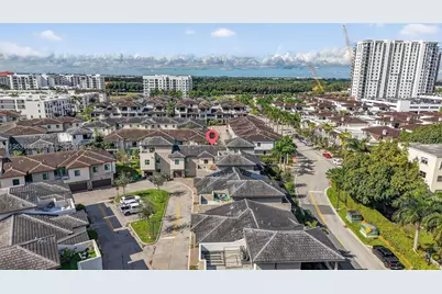 4975 NW 83rd Path, Doral, FL 33166 - Photo 45