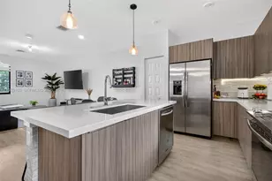 4975 NW 83rd Path, Doral, FL 33166 - Photo 17