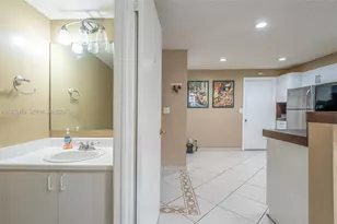 1528 Veracruz Ln, Weston, FL 33327 - Photo 9
