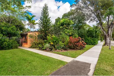 1611 Fletcher St, Hollywood, FL 33020 - Photo 3