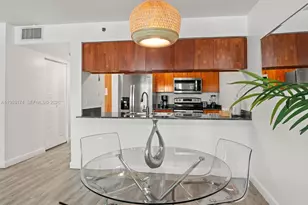 1200 Brickell Bay Dr, Miami, FL 33131 - Photo 5