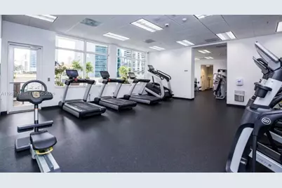 1200 Brickell Bay Dr #2414, Miami, FL 33131 - Photo 17