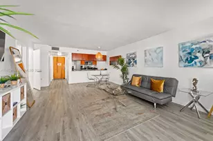 1200 Brickell Bay Dr, Miami, FL 33131 - Photo 3