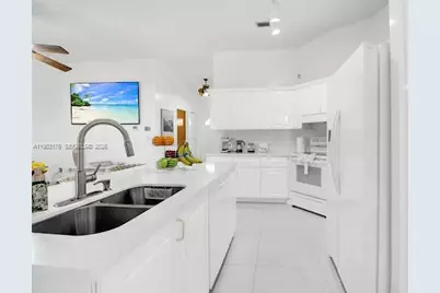 12700 SW 147th St, Miami, FL 33186 - Photo 33