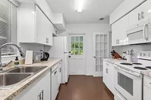 4851 University Dr, Coral Gables, FL 33146 - Photo 23