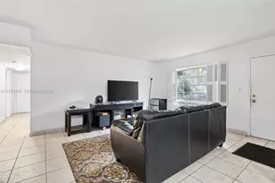 4851 University Dr, Coral Gables, FL 33146 - Photo 17