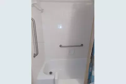 1400 SW 124th Ter #111Q, Pembroke Pines, FL 33027 - Photo 9