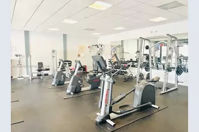 3675 N Country Club Dr #708, Aventura, FL 33180 - Photo 15