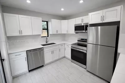 607 SW 10th St, Fort Lauderdale, FL 33315 - Photo 9