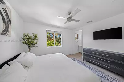 817 NE 17th Way, Fort Lauderdale, FL 33304 - Photo 33