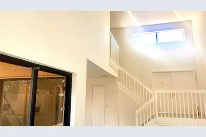 6637 NW 178th Ter, Hialeah, FL 33015 - Photo 11