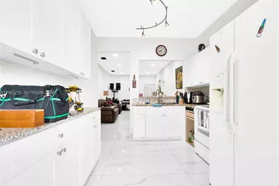 64 SW 15th Ter, Homestead, FL 33030 - Photo 19