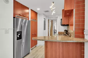 1395 Brickell Ave, Miami, FL 33131 - Photo 11