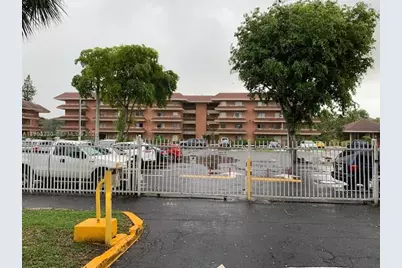 17650 NW 68th Ave #A1005, Hialeah, FL 33015 - Photo 23