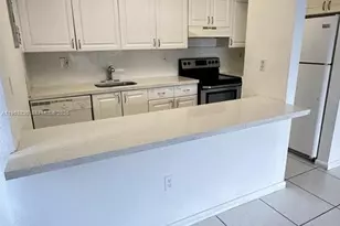 17650 NW 68th Ave, Hialeah, FL 33015 - Photo 5