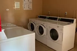 17650 NW 68th Ave, Hialeah, FL 33015 - Photo 17