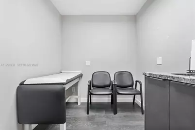 2482 SW Secoffee Ter, Miami, FL 33133 - Photo 23