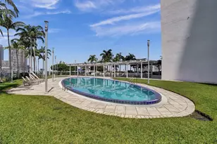 601 NE 36th St, Miami, FL 33137 - Photo 39