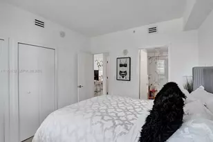 601 NE 36th St, Miami, FL 33137 - Photo 27