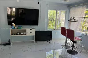 1633 McKinley St, Hollywood, FL 33020 - Photo 7