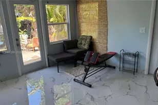 1633 McKinley St, Hollywood, FL 33020 - Photo 3